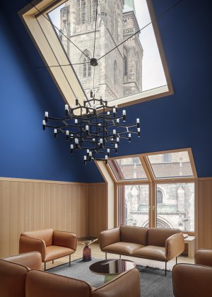 Blick aus der Ludwig Erhard Lounge auf St. Sebald